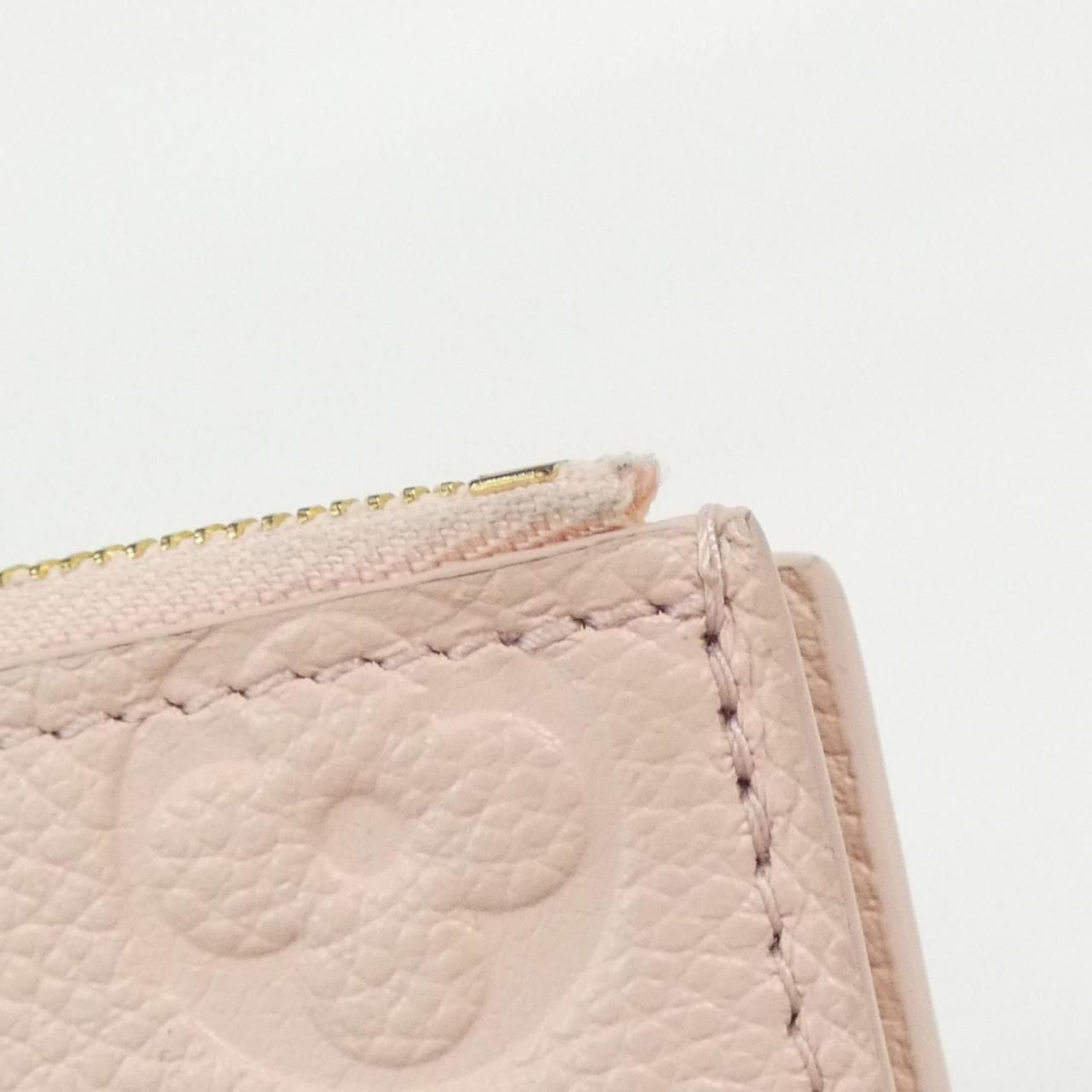 Louis Vuitton Monogram Empreinte Portefeuille Lisa Wallet — view 4