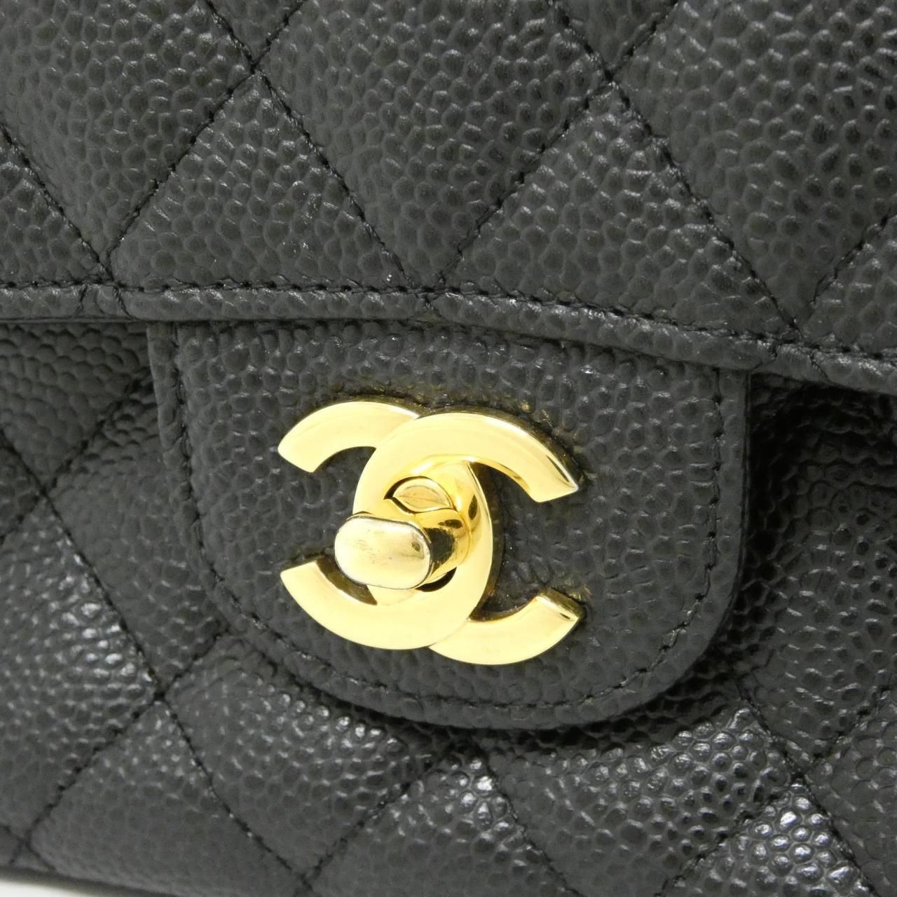 Chanel Shoulder Bag Black — view 4