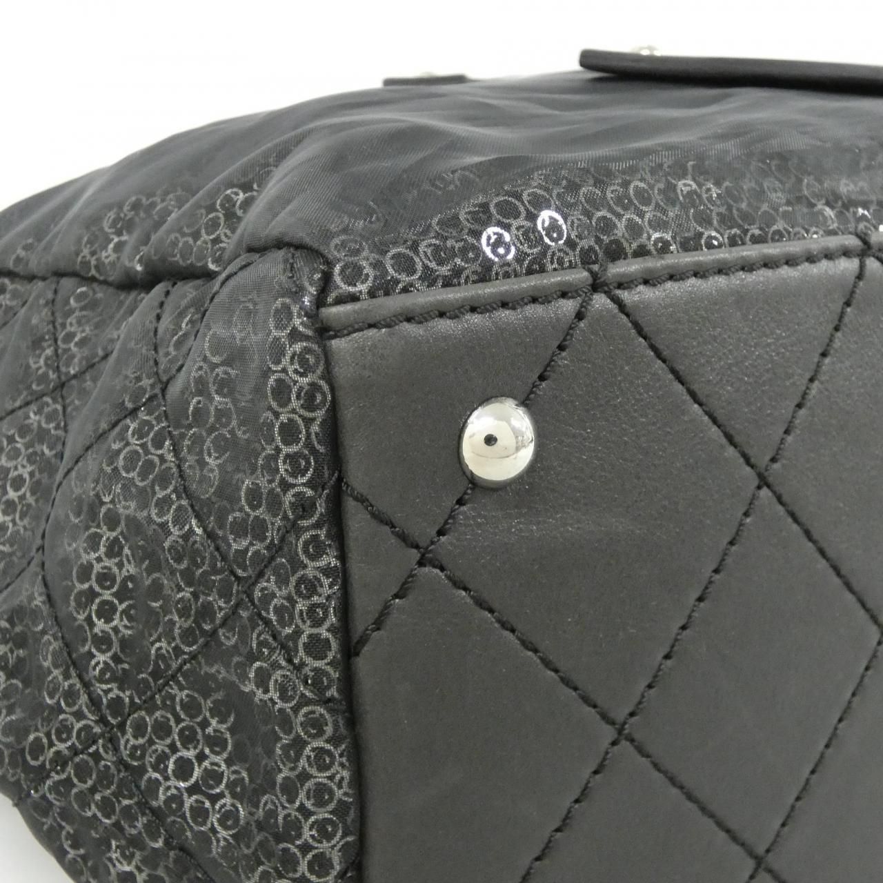 Chanel Shoulder Bag Black — view 3