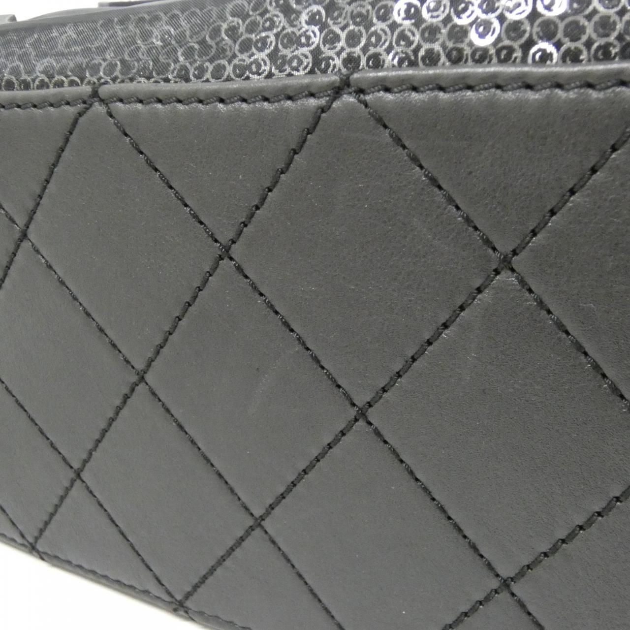 Chanel Shoulder Bag Black — view 4