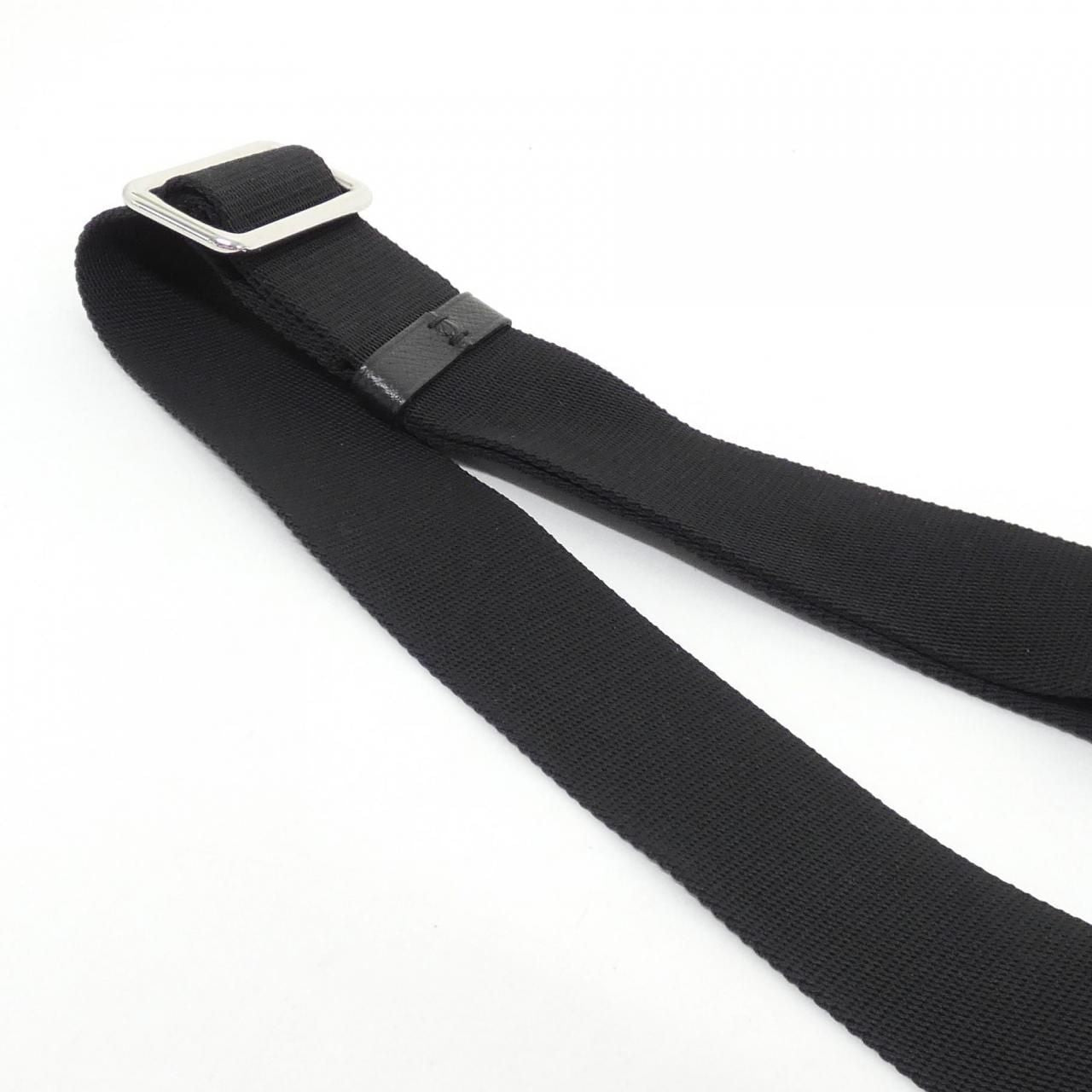 Louis Vuitton Taiga Llama Duo Sling Bag — view 5