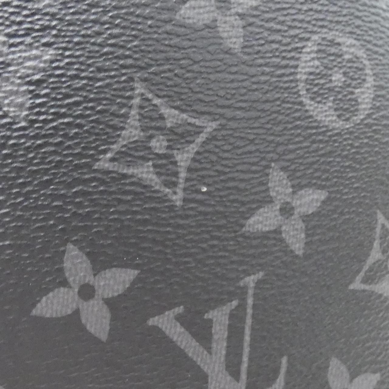 Louis Vuitton Taiga Llama Duo Sling Bag — view 4