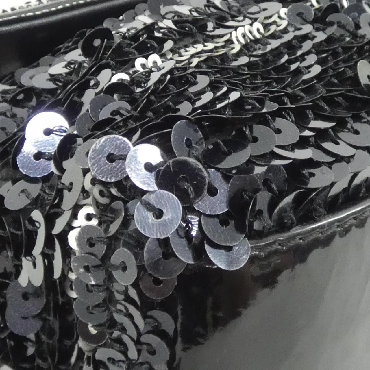 Chanel Shoulder Bag Black — view 3