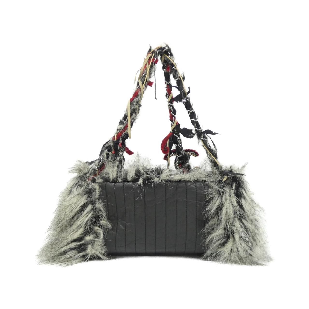 Chanel Shoulder Bag White — view 2