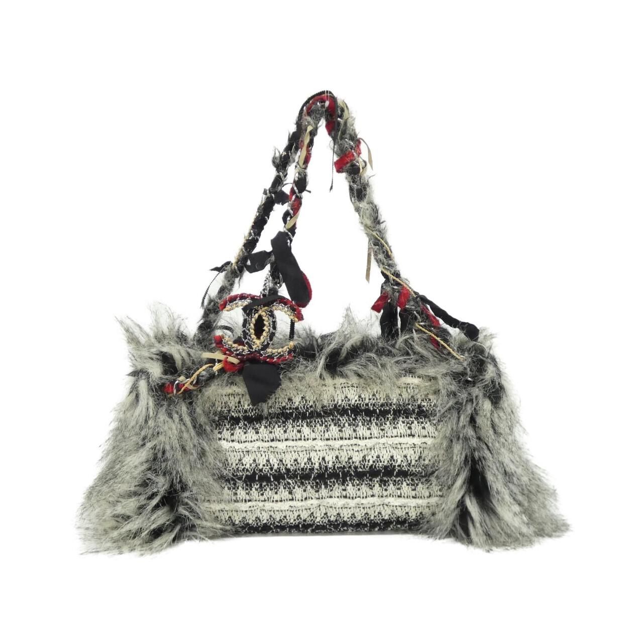 Chanel Shoulder Bag White