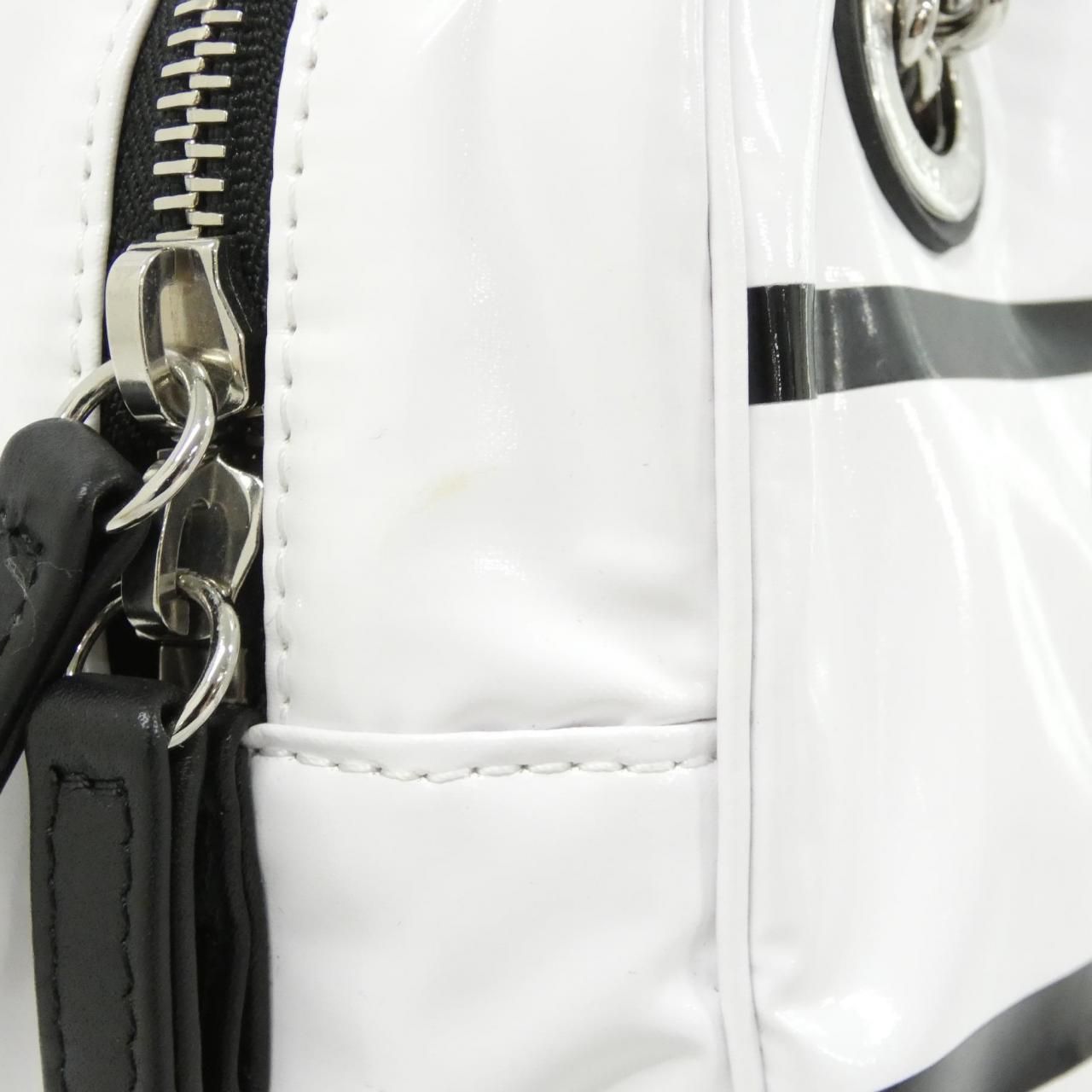 Chanel Shoulder Bag White — view 6