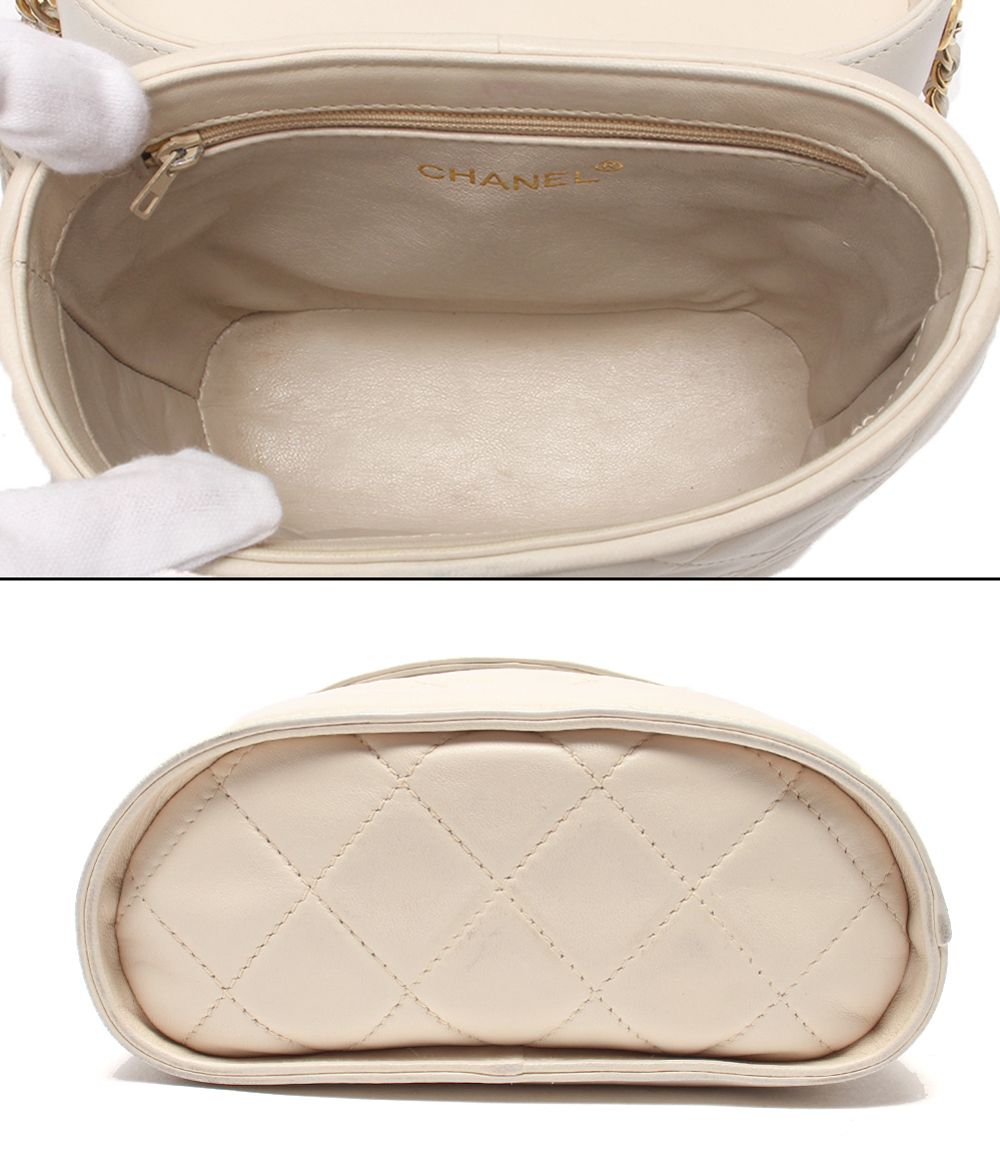 Chanel Chain Shoulder Bag Vanity Case Gold Quilted Single Lambskin — view 3