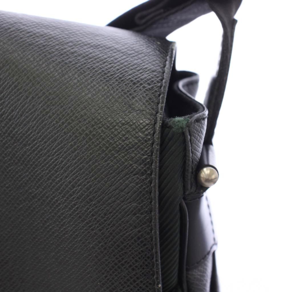 Louis Vuitton Taiga Victor Shoulder Bag Messenger Black TK — view 7