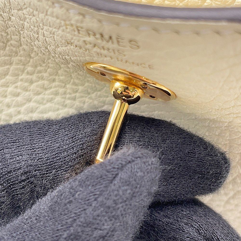 Hermes Lindy Mini Cles Mu Gold Taurillon Clemence 2-Way Shoulder Bag — view 8