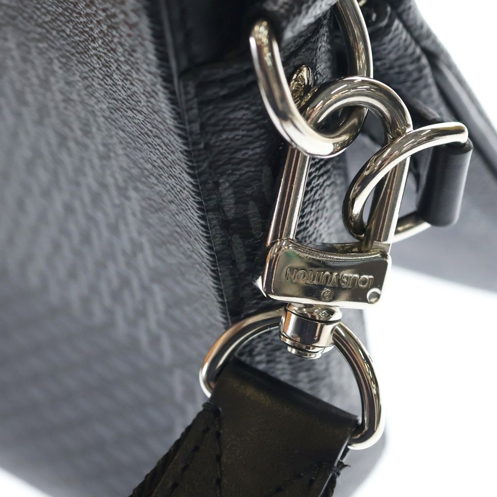 Louis Vuitton Damier Graphite Trio Messenger Bag Black Noir Silver — view 6