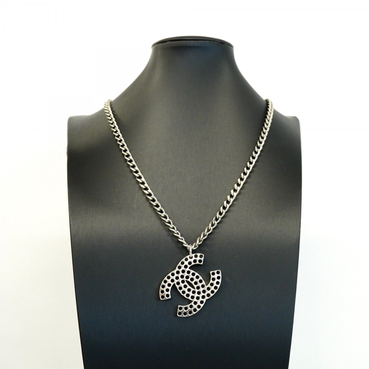 Chanel Necklace CC Logo Perforated Metal Silver — view 6