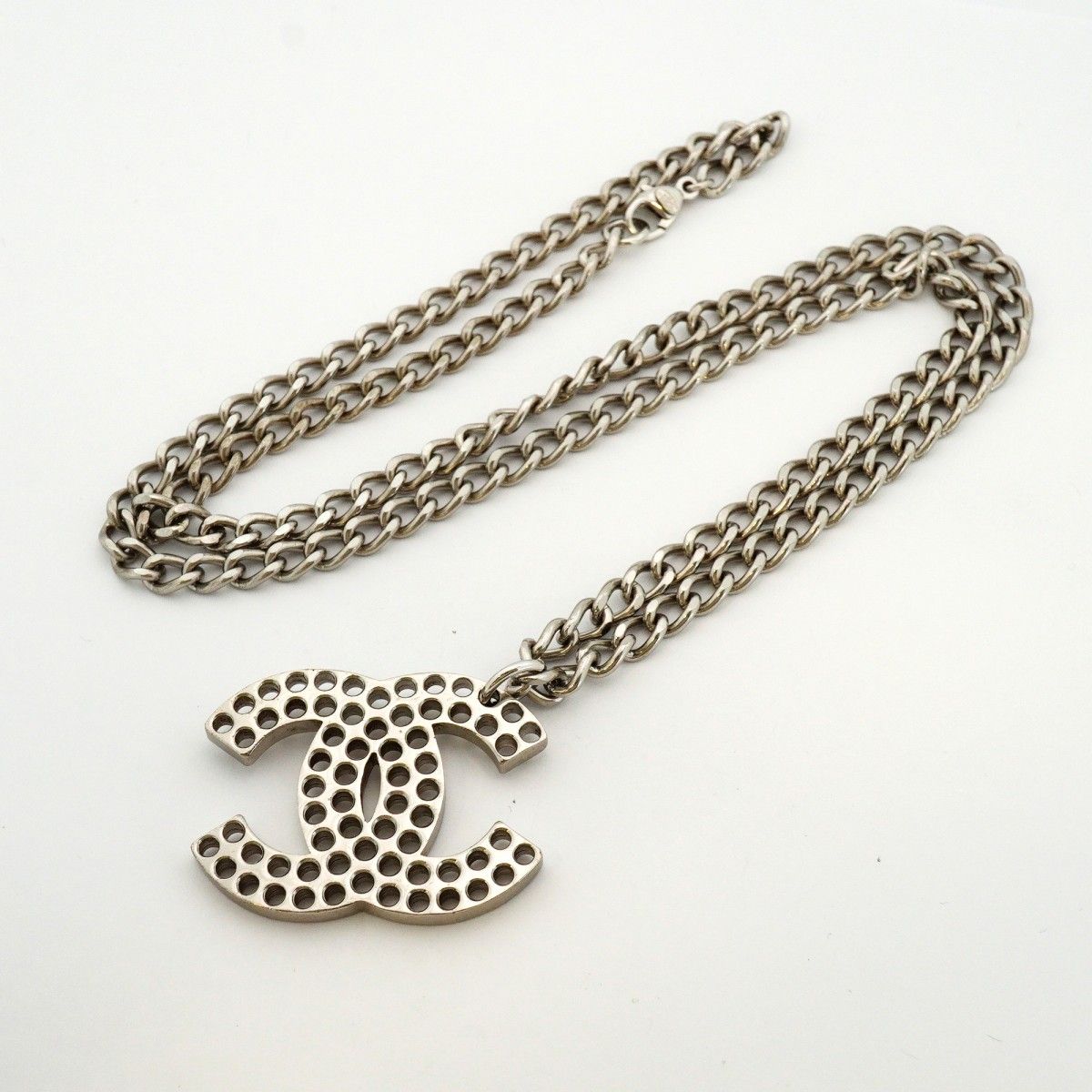 Chanel Necklace CC Logo Perforated Metal Silver — view 3