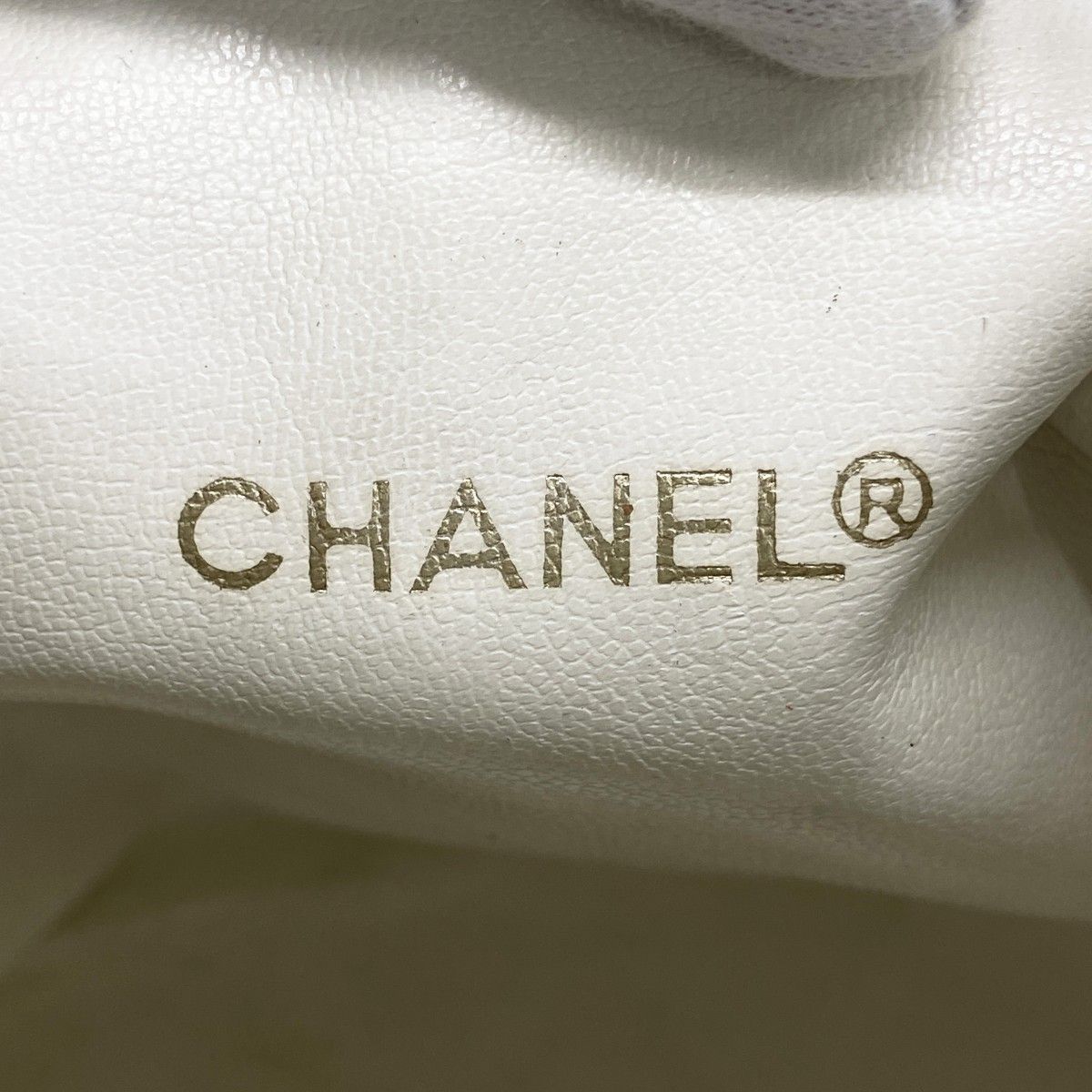 Chanel Shoulder Bag Bicolor Leather White Gold — view 5