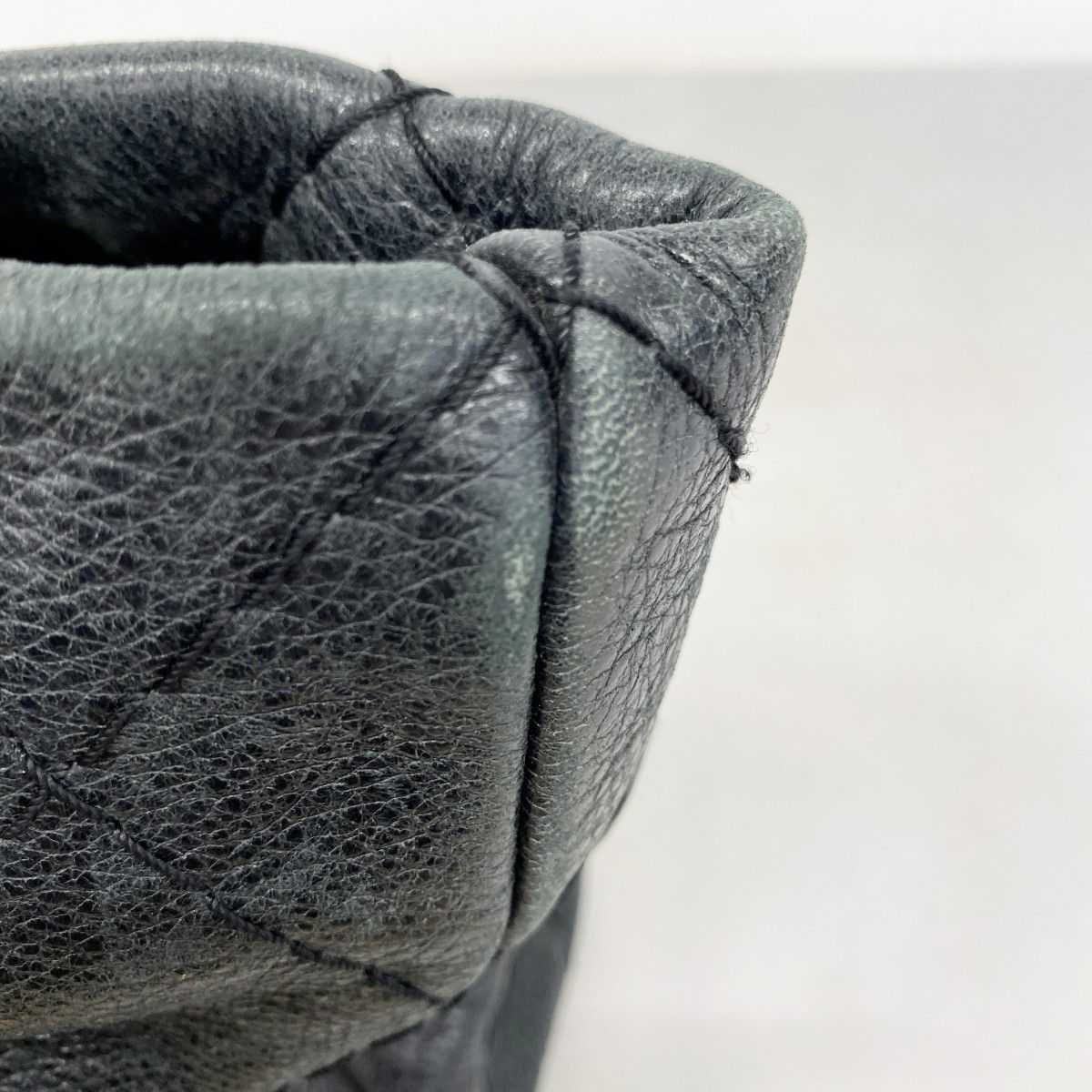 Chanel Tote on the Road Leather Black Silver — view 8