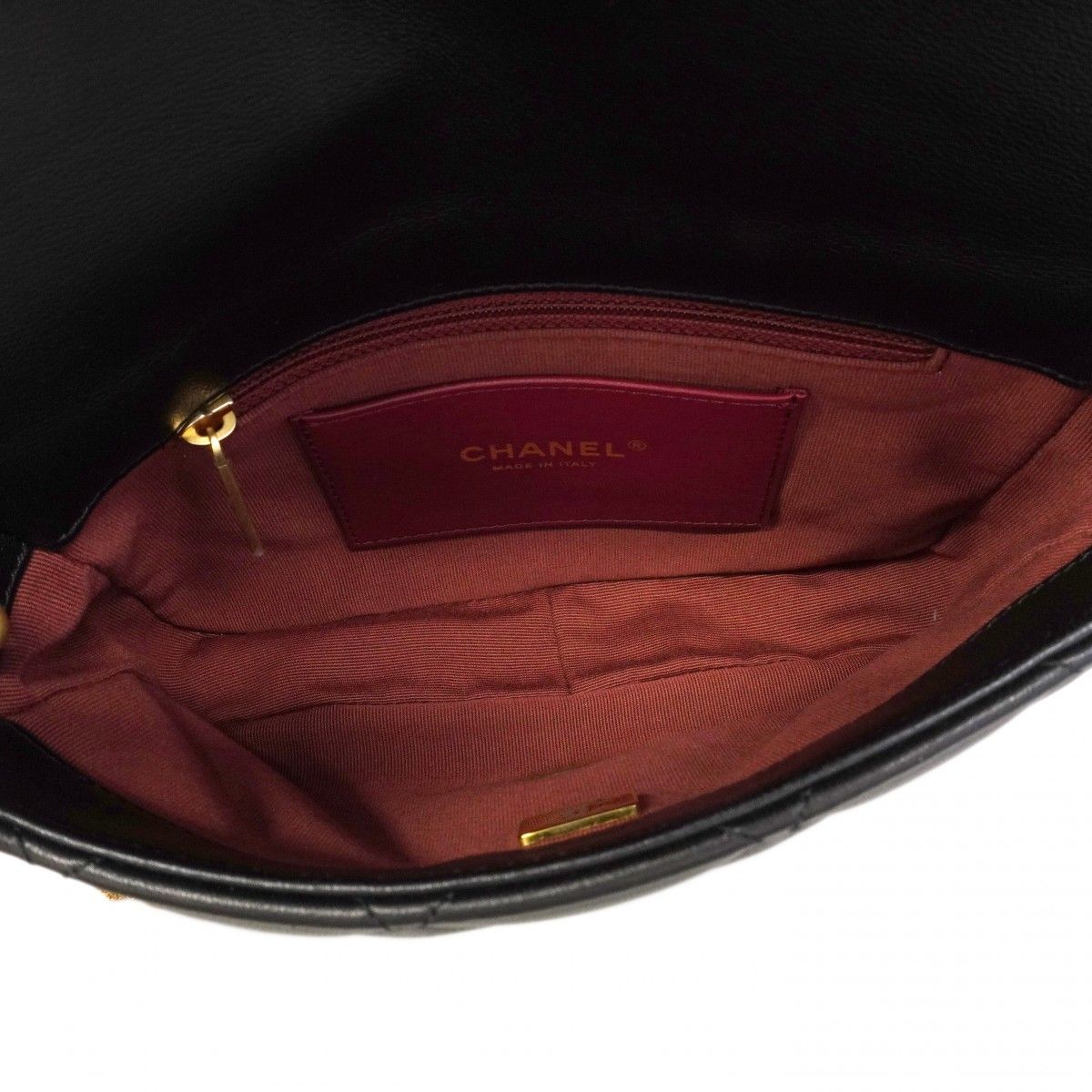 Chanel Shoulder Bag Quilted Leather Black Gold — view 4