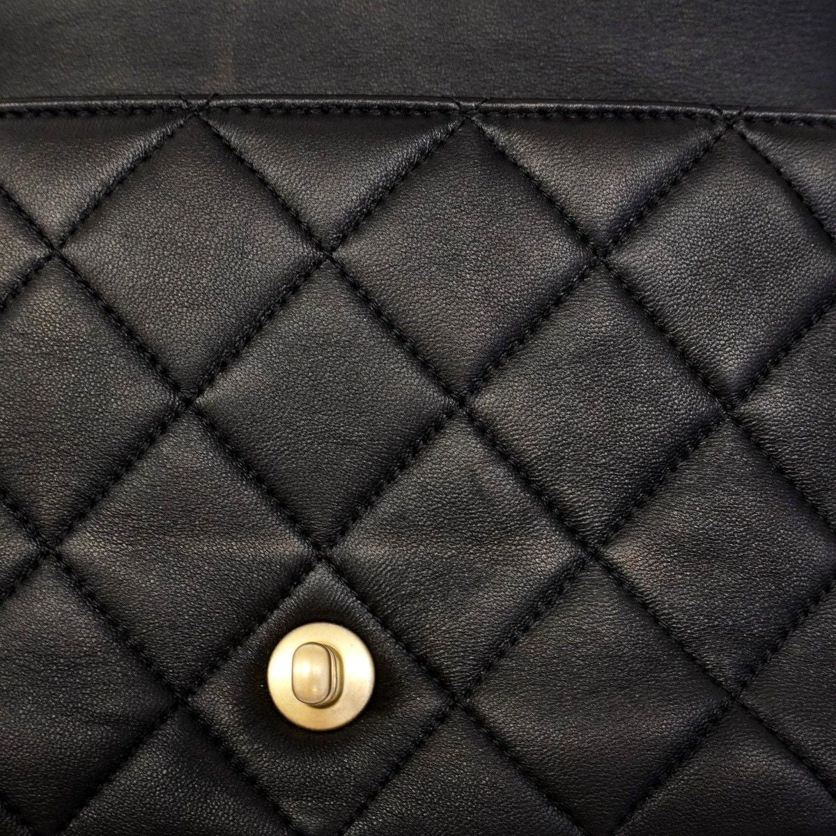 Chanel Shoulder Bag Quilted Leather Black Gold — view 6