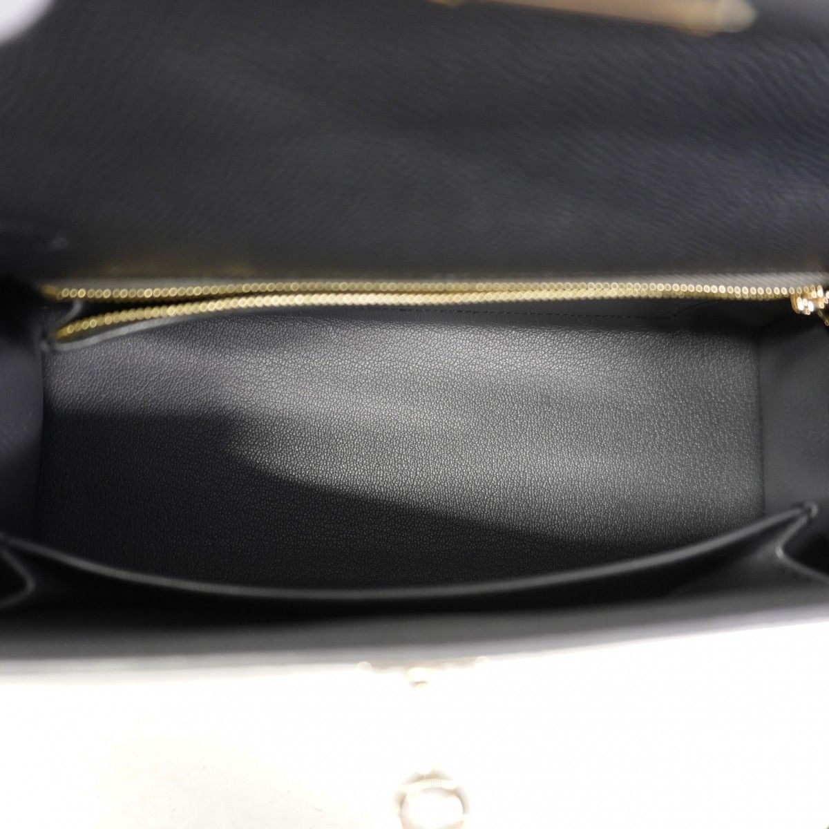 Hermes Handbag Kelly 25 Veau Epsom Grimisty Gold 2-Way Bag — view 4