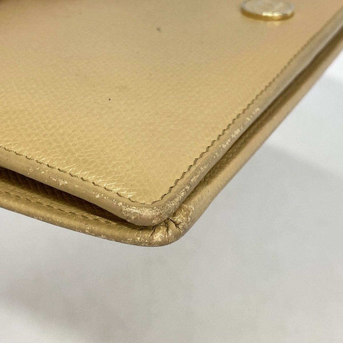 Chanel Wallet Coco Button Leather Beige Gold — view 5
