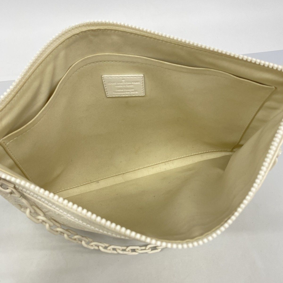 Louis Vuitton Clutch Monogram Taurillon Pochette Virgil Abloh Blanc — view 4