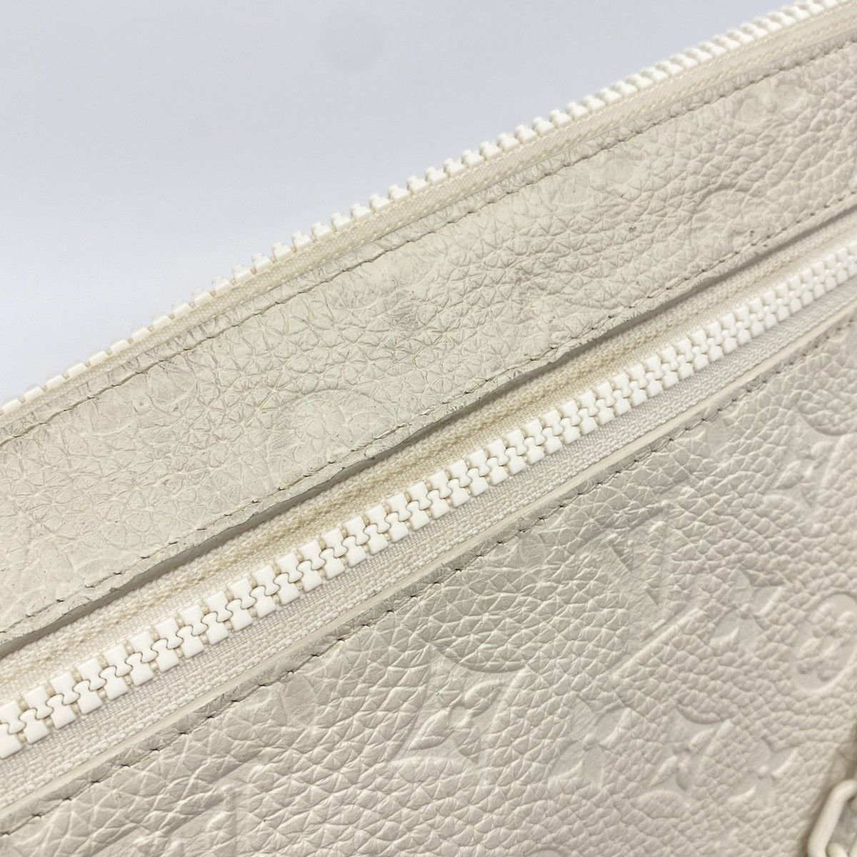 Louis Vuitton Clutch Monogram Taurillon Pochette Virgil Abloh Blanc — view 8