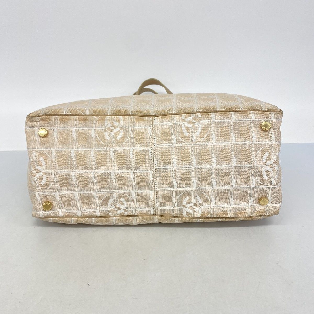 Chanel Tote New Travel Nylon Beige Gold — view 3