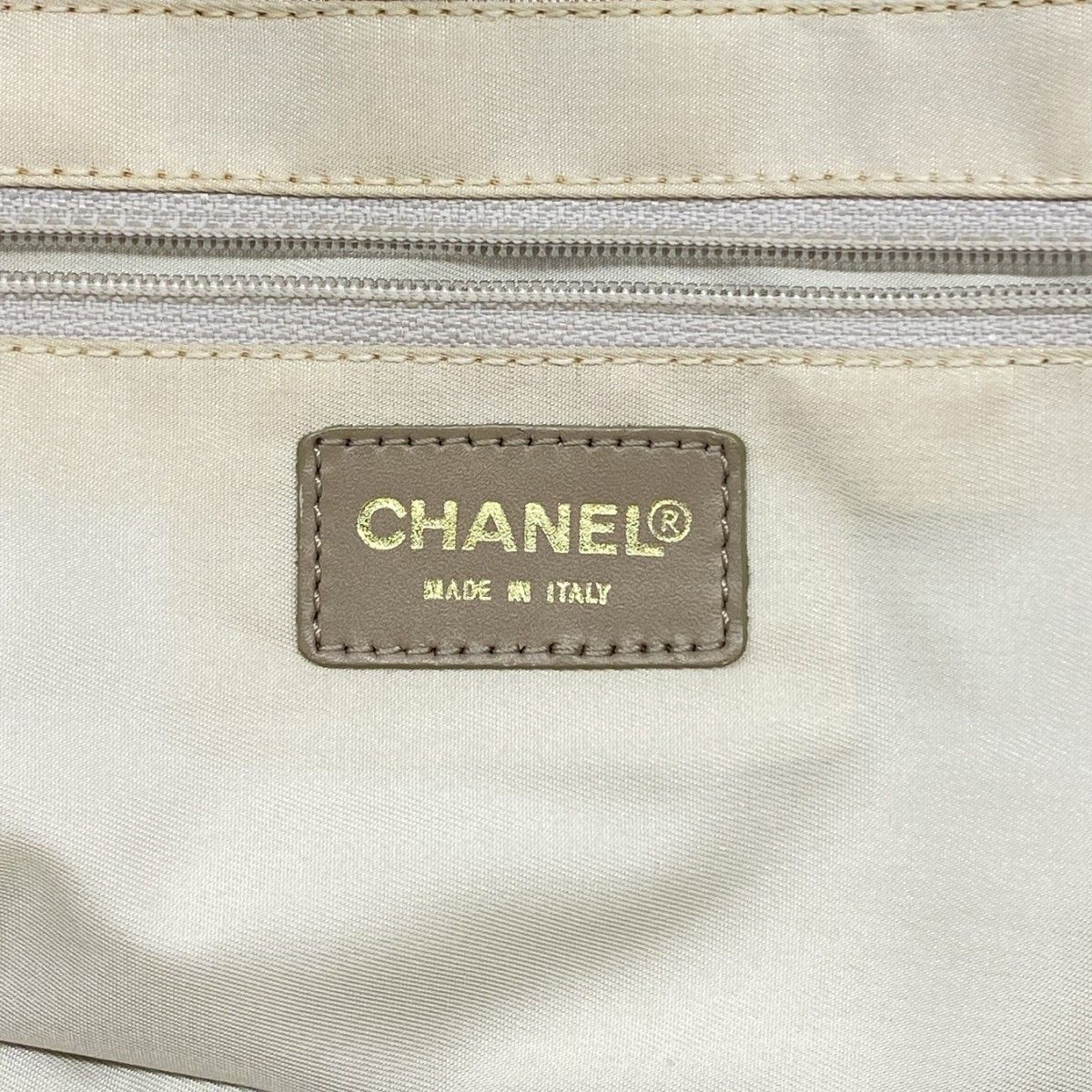Chanel Tote New Travel Nylon Beige Gold — view 5