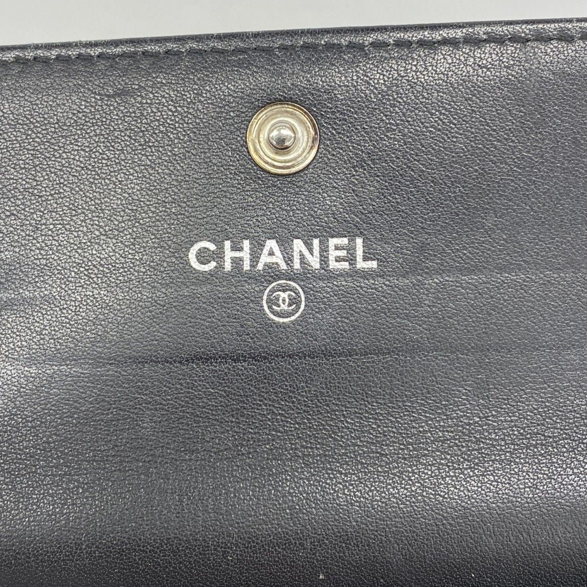 Chanel Card Case Caviar Leather Black Silver — view 4