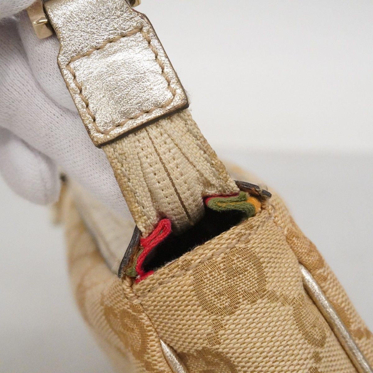 Gucci Handbag GG Canvas Beige Gold Champagne — view 9