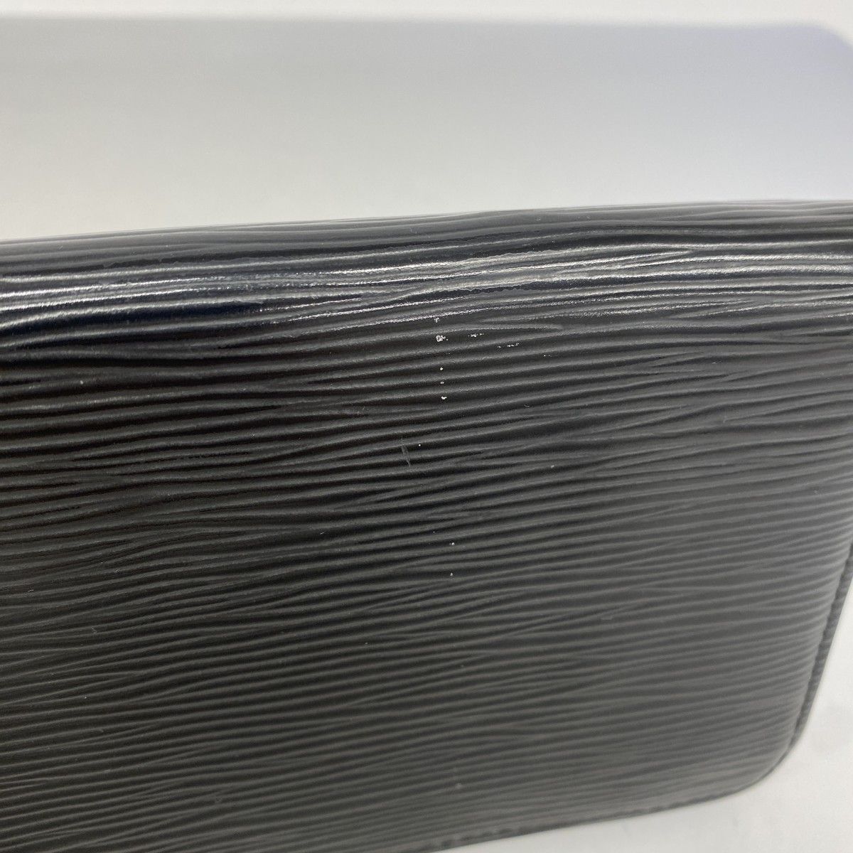 Louis Vuitton Wallet Epi Zippy Noir — view 7