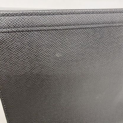 Louis Vuitton Clutch Taiga Pochette Voyage MM Noir — view 8