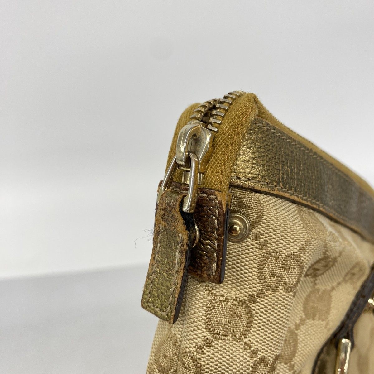 Gucci Handbag GG Canvas Beige Gold Champagne — view 6