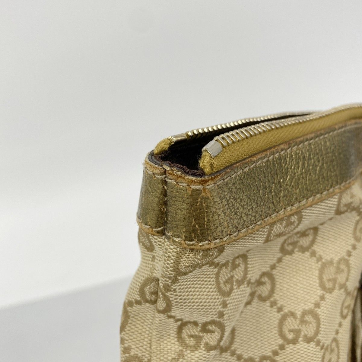 Gucci Handbag GG Canvas Beige Gold Champagne — view 9