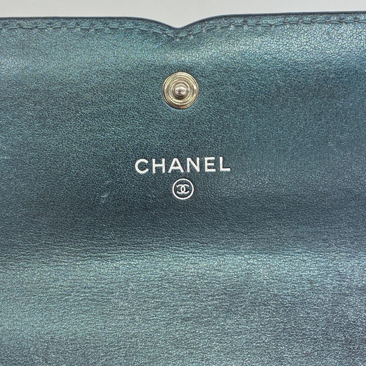 Chanel Wallet CC Filigree Caviar Leather Green Silver — view 4