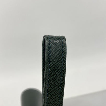 Louis Vuitton Clutch Taiga Baikal Epi Sea — view 8