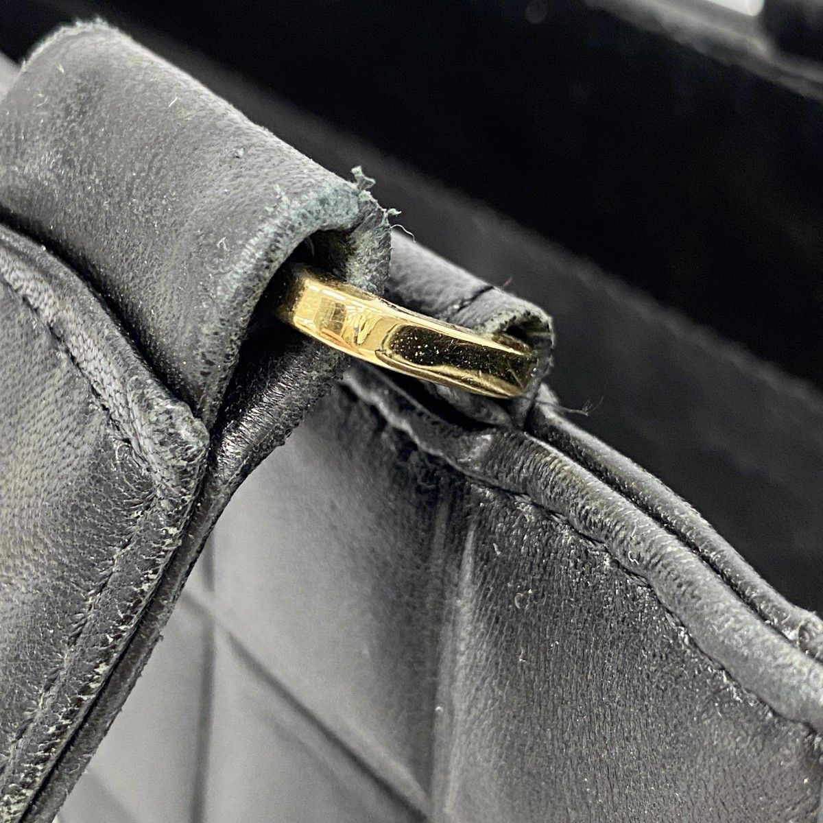 Chanel Handbag Choco Bar Lambskin Black Gold — view 8