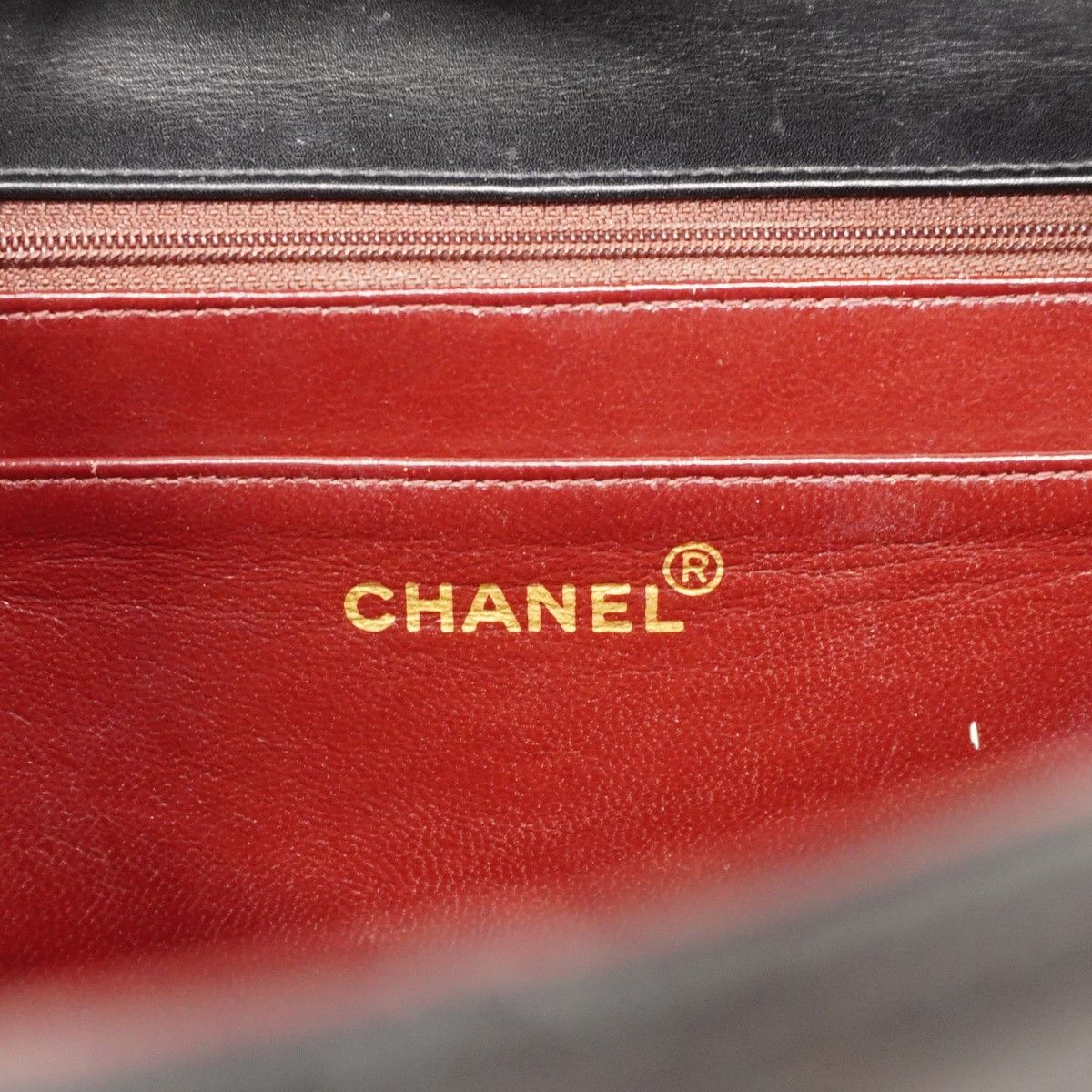 Chanel Shoulder Bag Big Quilted Lambskin Black Gold — view 5
