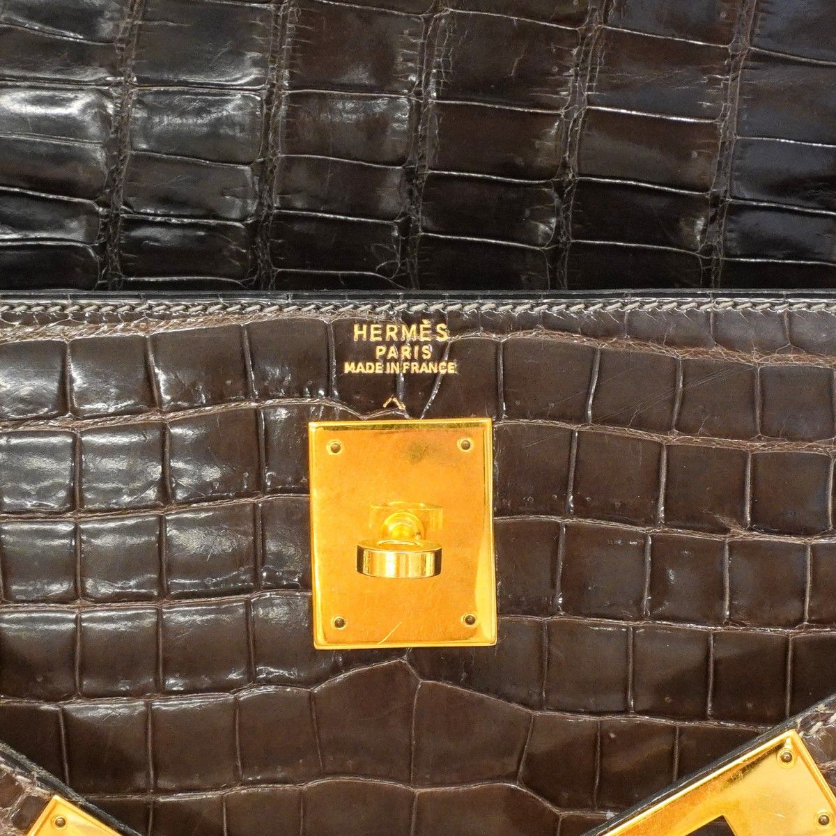 Hermes Handbag Kelly 32 Porosus Gray Gold — view 5