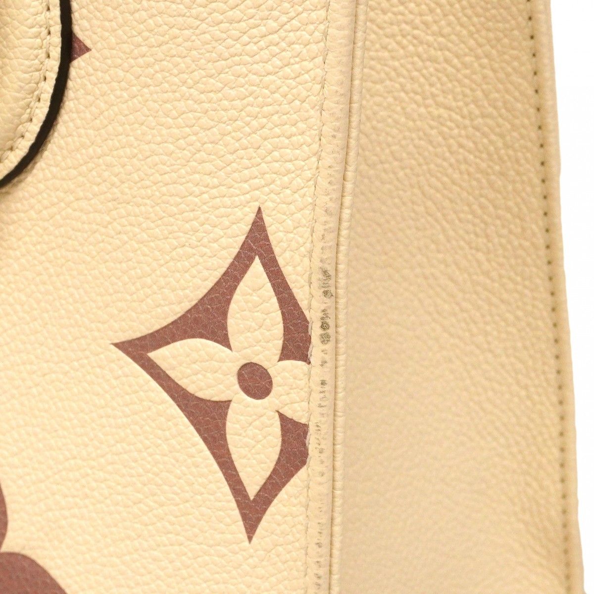 Louis Vuitton Handbag Monogram Empreinte Bicolor On The Go PM Cles Bois Droz — view 6