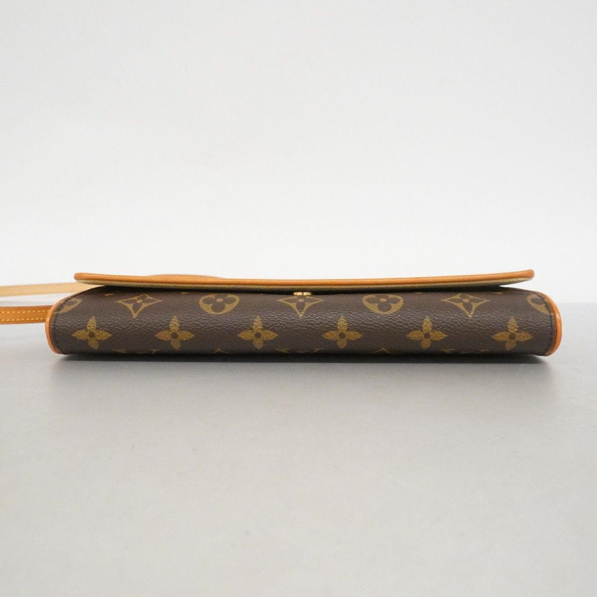 Louis Vuitton Shoulder Bag Monogram Pochette Twin GM Brown — view 3