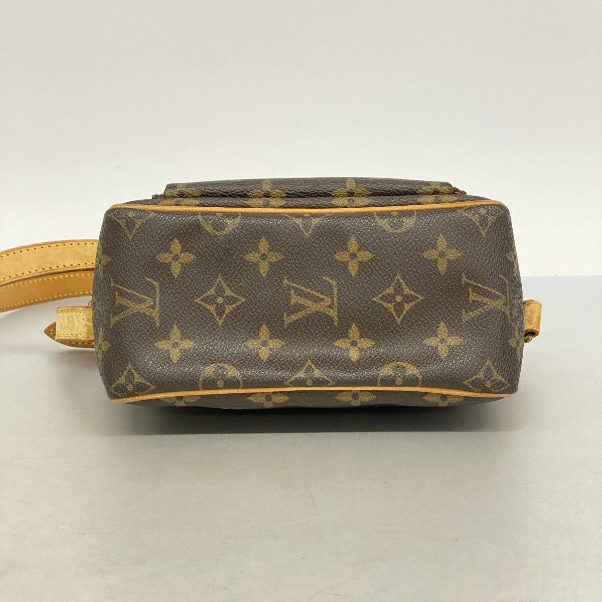 Louis Vuitton Shoulder Bag Monogram Viva Cite PM Brown — view 3