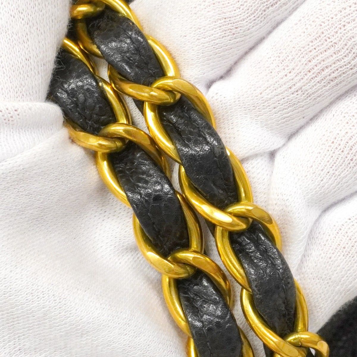 Chanel Chain Tote Quilted Jumbo CC Logo Caviar Leather Black Gold — view 9
