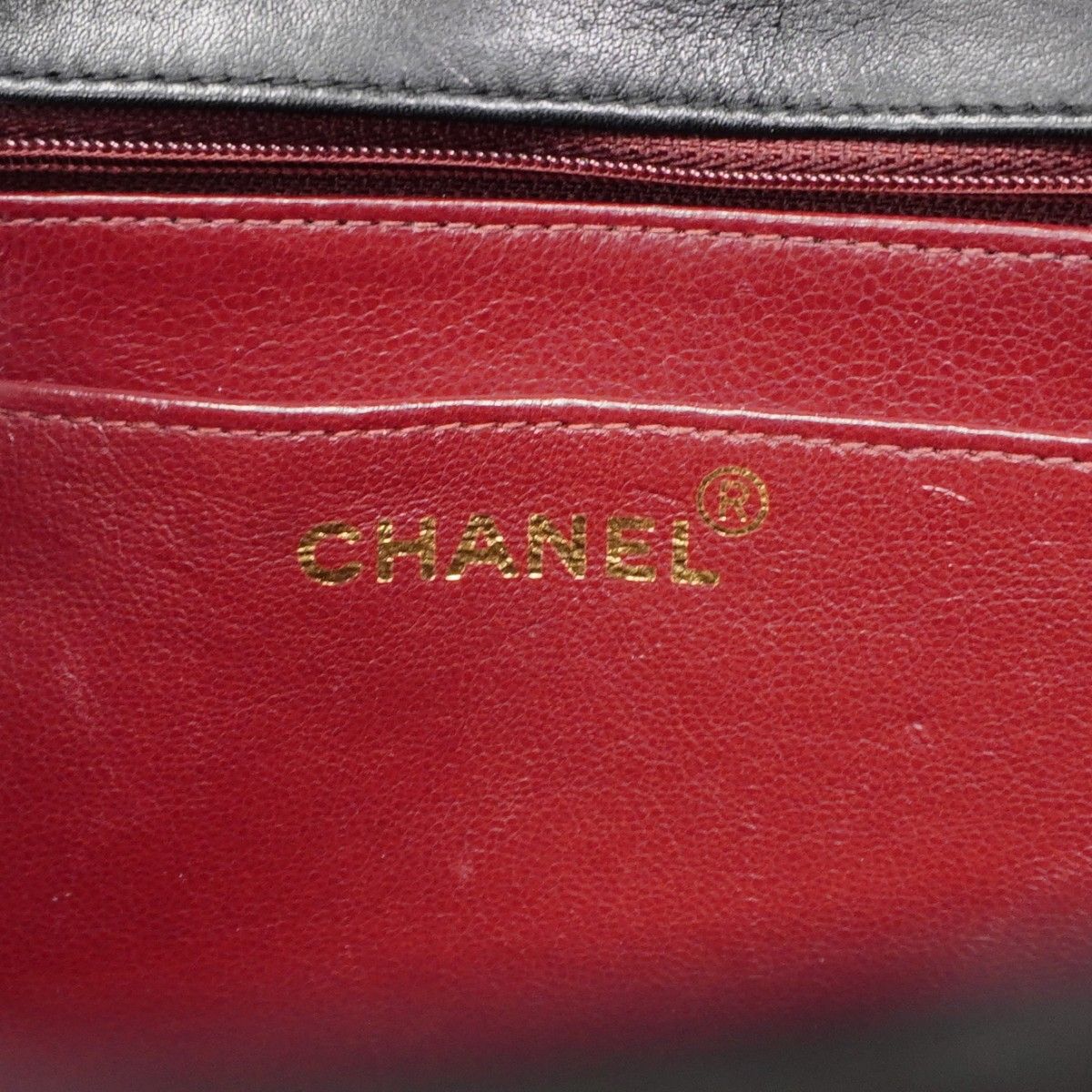 Chanel Shoulder Bag Big Quilted Lambskin Black Gold — view 5