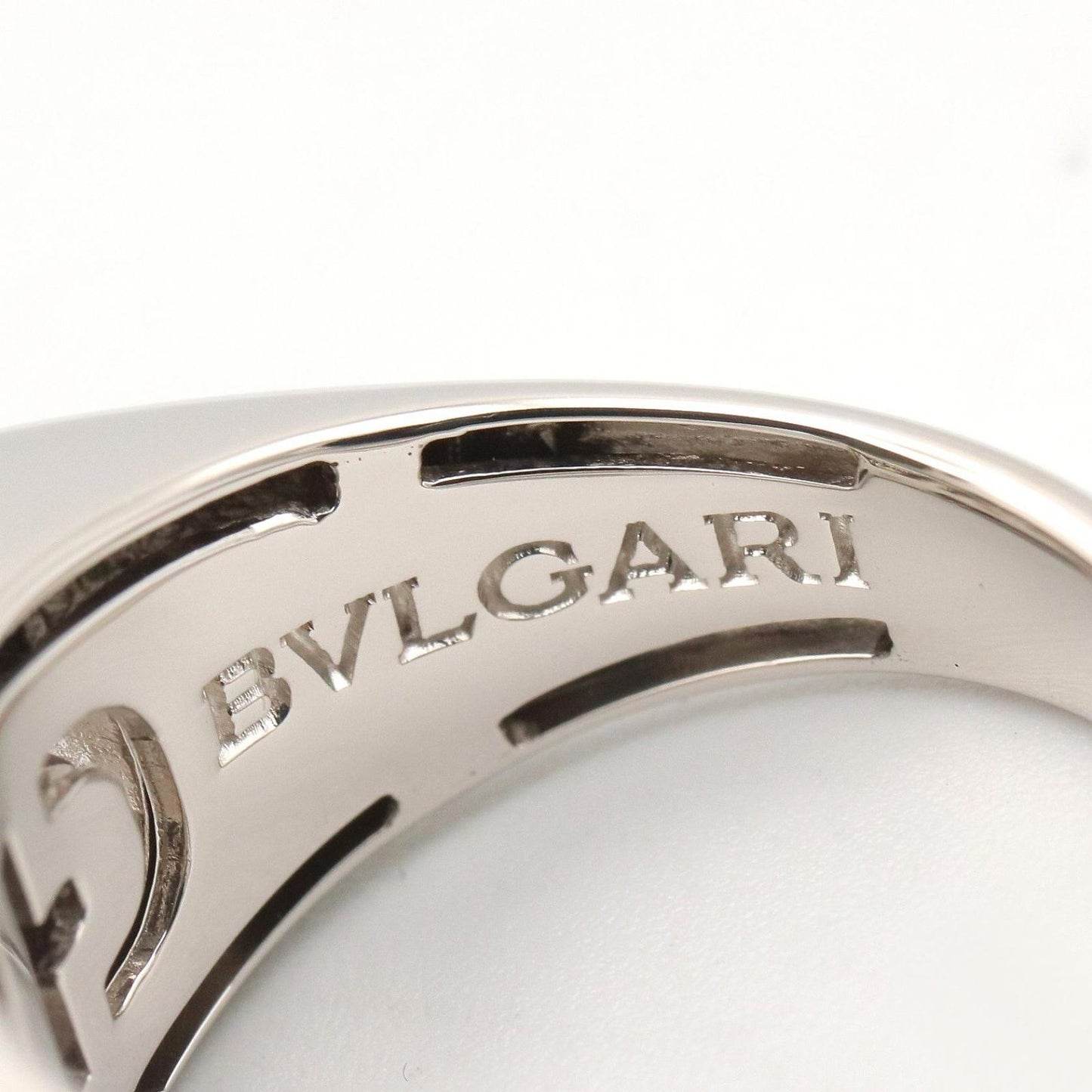 Bvlgari Ring Parentesi 18k White Gold