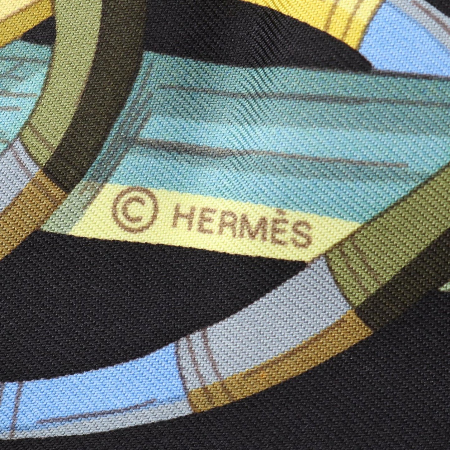 Hermes Scarf Carre 90 AU Fil du Silk — view 2