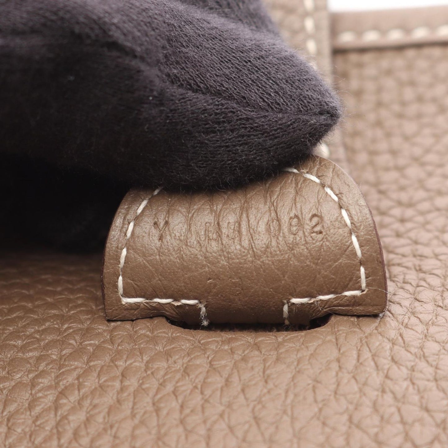 Hermes Shoulder Bag Evelyne 3 Trois PM Etoupe — view 5