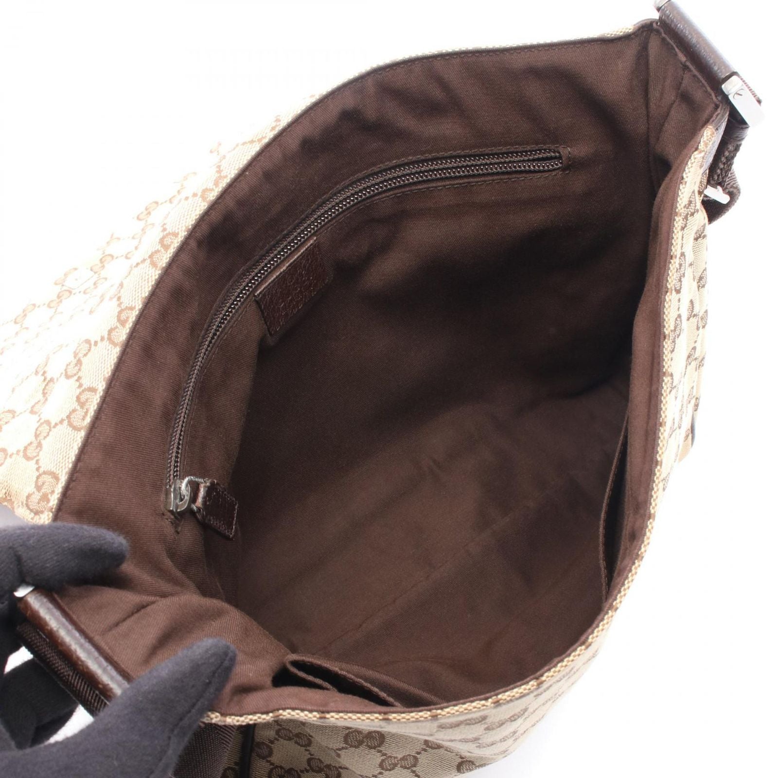 Gucci Shoulder Bag GG Canvas Beige Brown Messenger — view 3
