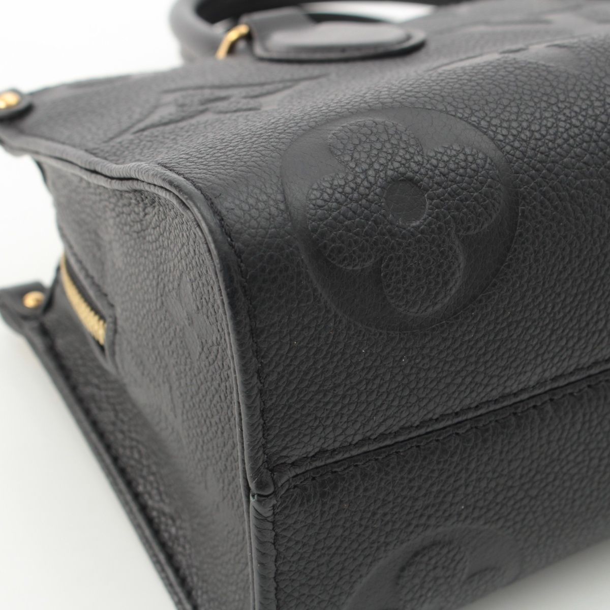 Louis Vuitton On The Go East Waist West Monogram Empreinte Cowhide Chain Strap — view 9