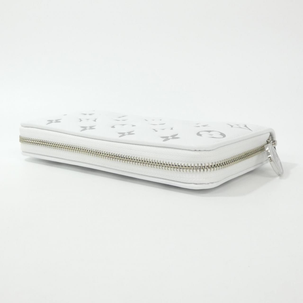 Louis Vuitton Monogram Wallet — view 2