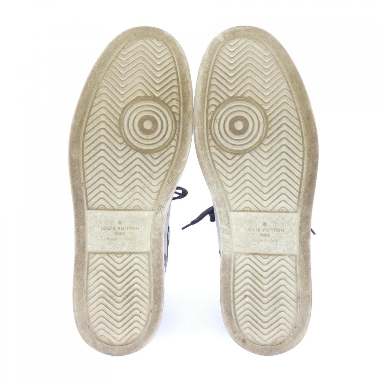 Louis Vuitton Rivoli Line Sneakers — view 4