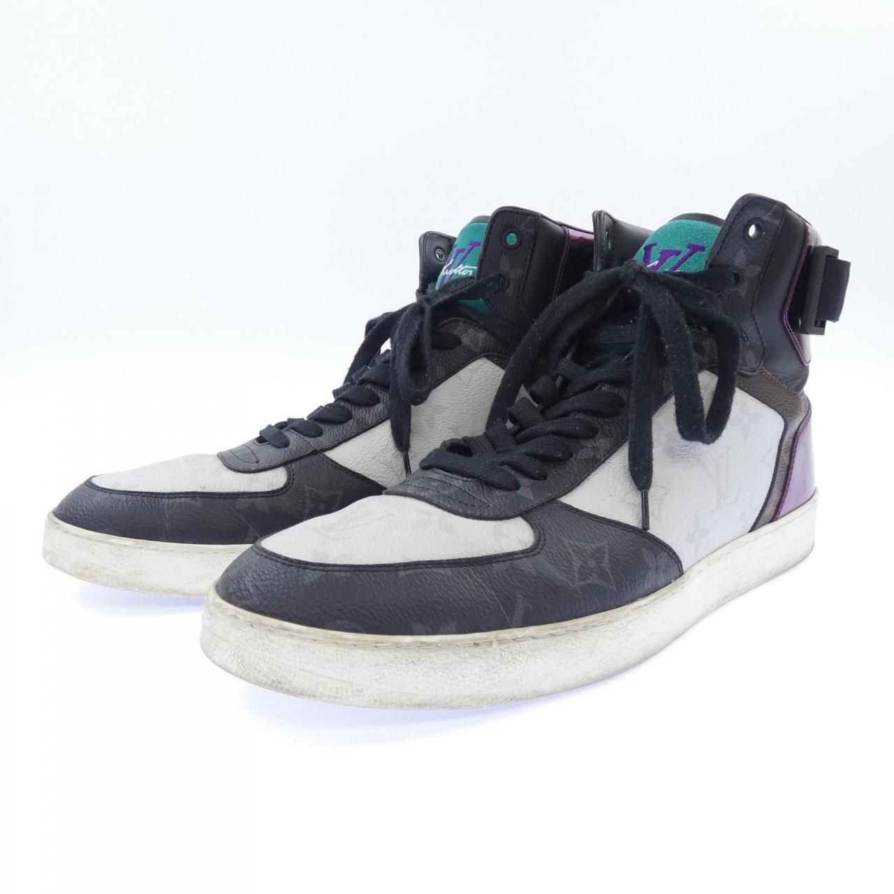 Louis Vuitton Rivoli Line Sneakers — view 3
